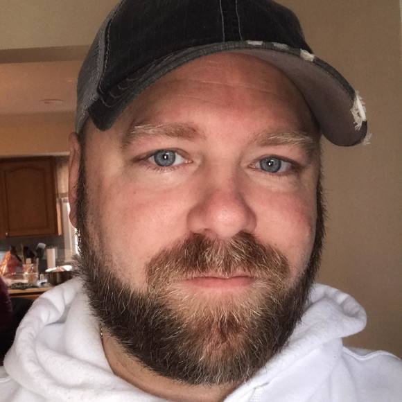 Meet your Posher, Chris - Picture 1 of 1